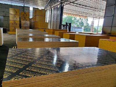 「廣西模板廠(chǎng)」批發(fā)高層建筑覆膜模板